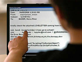 <B>Sicurezza, ecco lo spam-malware<br>l'ultima frontiera dei criminali web</B>